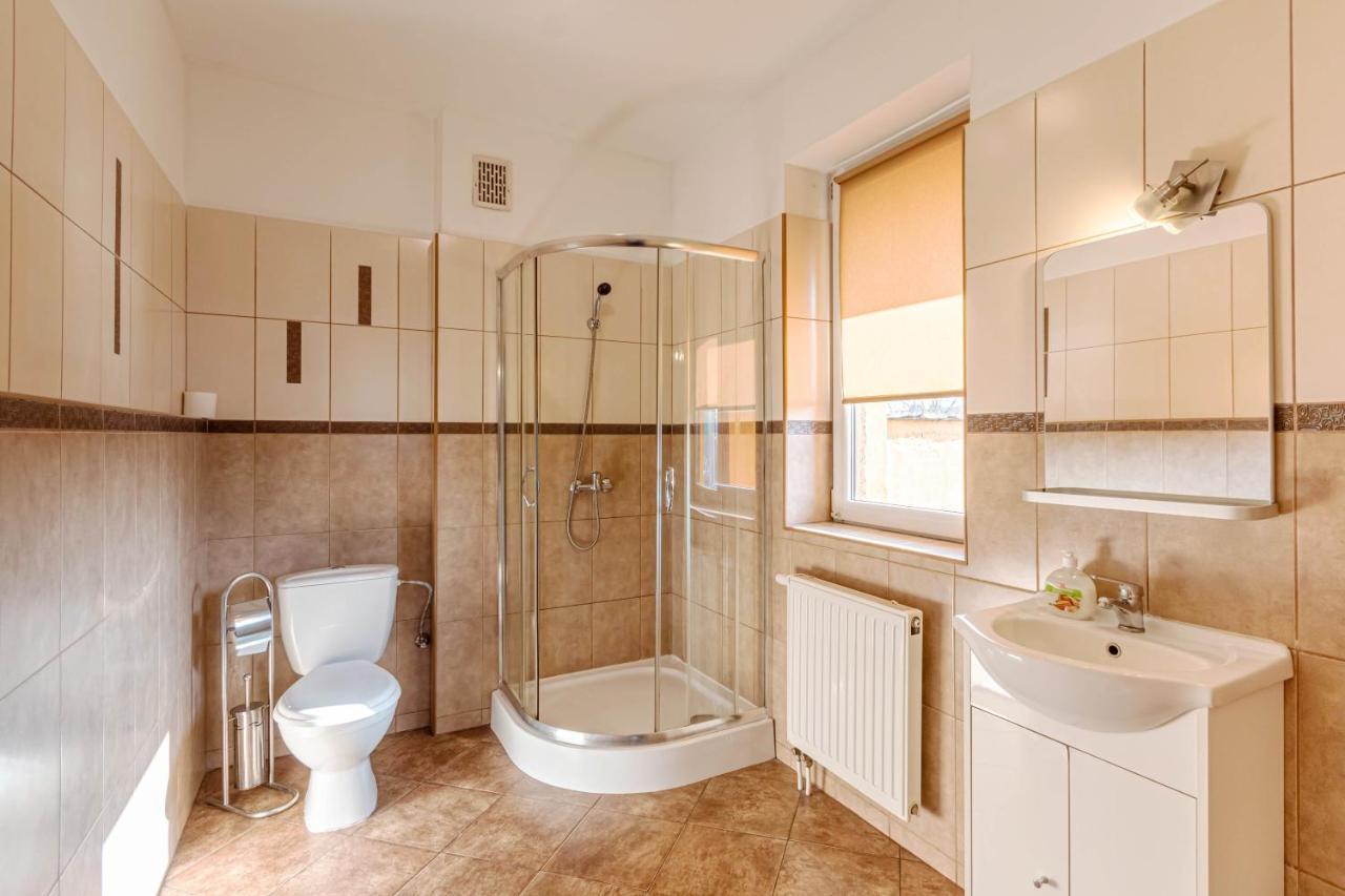 Zajazd Bachus Dąbrowa Górnicza Extérieur photo